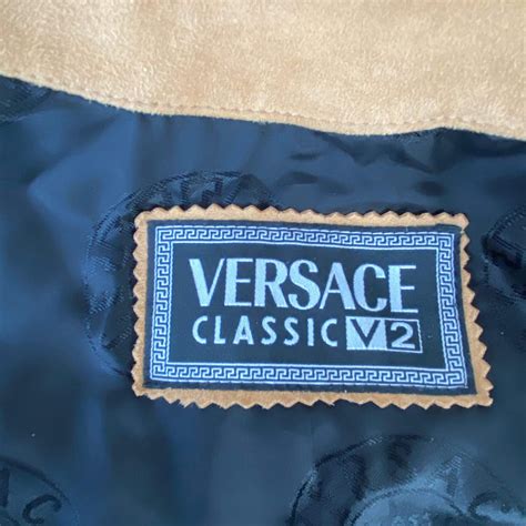 abiti versace classic v2|Versace Classic V2 .